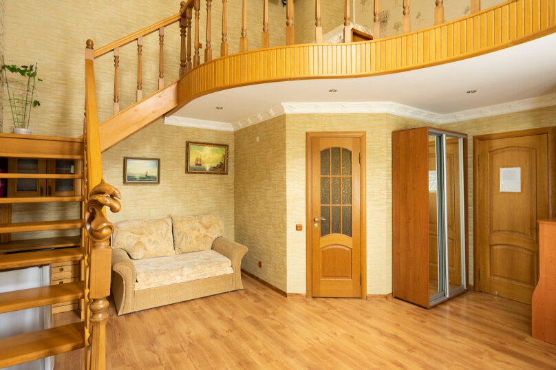 Двухуровневый люкс - гостиная