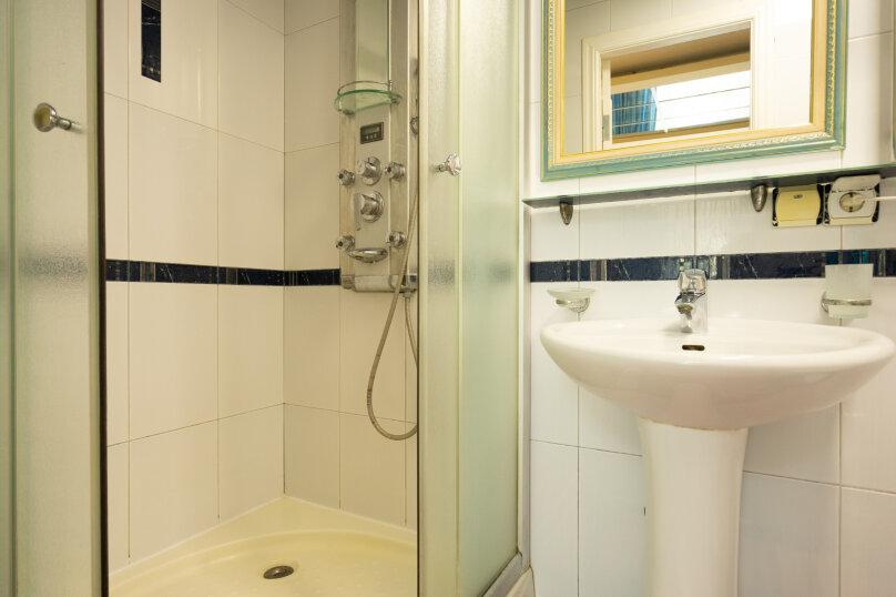 Зазеркалье - коридор