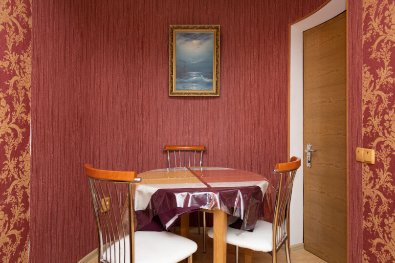 Каминный номер - кровать крупным планом